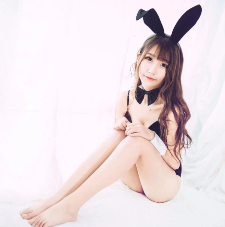 可爱的埋埋：ASMR女神颜值身材全能，火箭群浮力满满，写真完整合集火辣热舞等你来体验