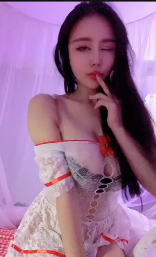 斗鱼TV上的传说女神唐曼，44部精彩视频，给你缤纷色彩的世界！