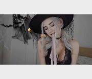 《AvrilxLust：网红白兔，性感火辣，精品秀抖腿舞！》