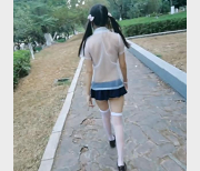 《FSS冯珊珊：外出打野的红灯女，火辣性感视频合集，格式工厂上火爆，刺激快感，让人心花怒放！》