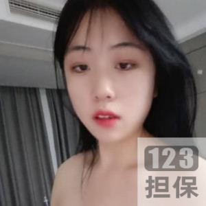 00后超级胸直播：勇敢的人，才能看到勇敢的风景！