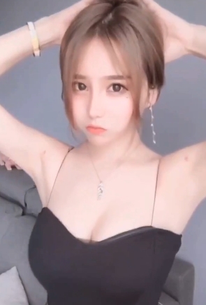 《丽姬之欢合集：三人幽会，刺激爱河里的美丽梦境》