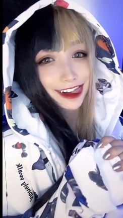 《丽姬之欢合集：三人幽会，刺激爱河里的美丽梦境》