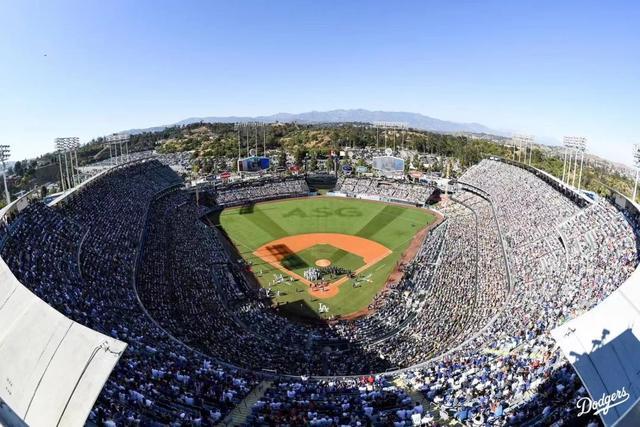 《未出局：一个高中棒球队的故事》