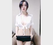 美貌财富：喵小萌在线酸奶视频，一见倾心！