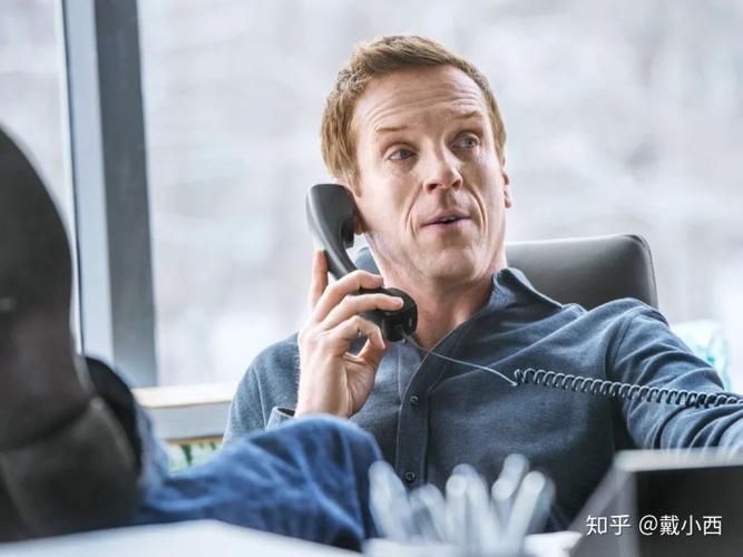 《亿万「Billions」：高科技犯罪之路，网上资源丰富！倍速阅读，一览无余！