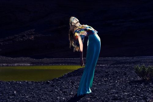 《时尚界的新宠：「时装走秀」时尚》