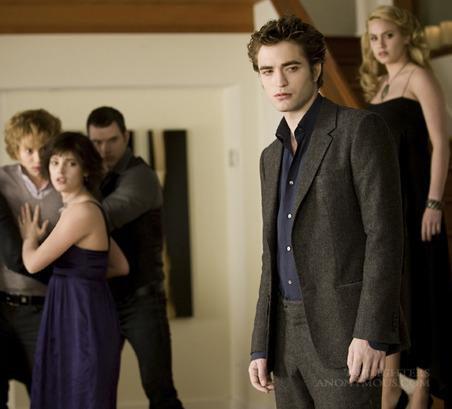 《暮光之城：2008-2012经典系列（5部合集）》BD-MKV/57G-国英双语-1080P-简英/繁英特效