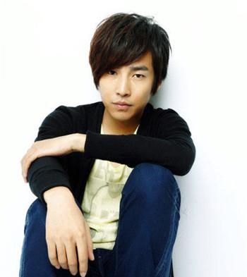 《邹廷威《国防生》1-12集：4K超清+官方中字+前后无广G，豆瓣评分9.3分！》