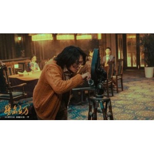 《扬名立万：秦霄贤爆棚悬疑喜剧，豆瓣评分7.6》