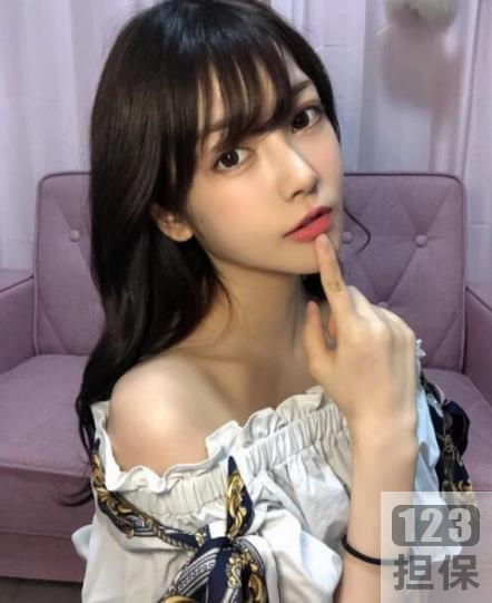 《枫花恋》：勇敢面对困难，美丽绽放活力