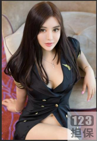 《社保资源的重要性：跟随网红{{网红名字}}的真实生活》