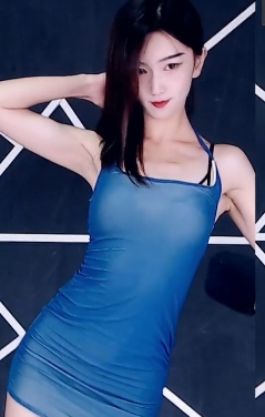 虎牙女主播依依：精致容貌、温柔气质、美好分享