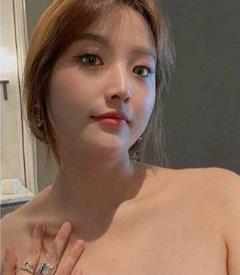 网红反差婊《24》Papa私拍视频：17位女神颜值烧货，105V1.5G资源