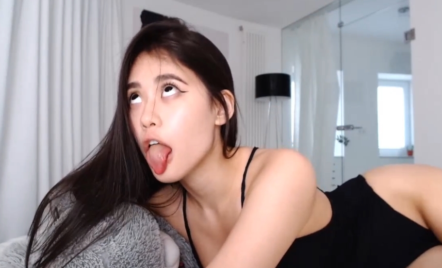 来自东南亚的性感网红LiChang，精彩绝伦的视频合集，深刻感受大自然的美丽！