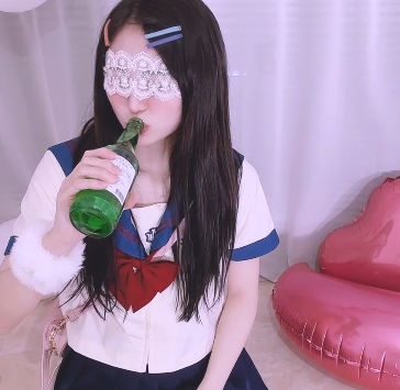 网红{{网红名字}}的视频合集：66V+57G，全新的视频资源，性感漂亮，像{{杜撰姓名}}，让你感受到魅力与梦想