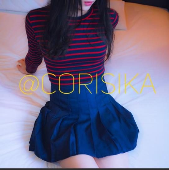 日本人妖CorisikaTS伪娘8.8G室外展示多人游极品最新作品