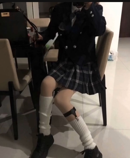 爱宝宝精彩143套视频合集：35.3G性感可爱清纯轻口味重味室内室外公共场所