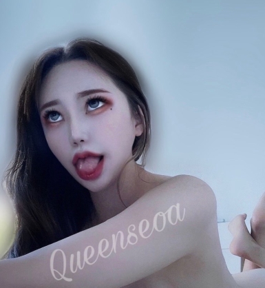 Onlyfans网红queenseoa精彩瞬间：完美瓜子脸+把她比作李智恩+精选私拍福利视频
