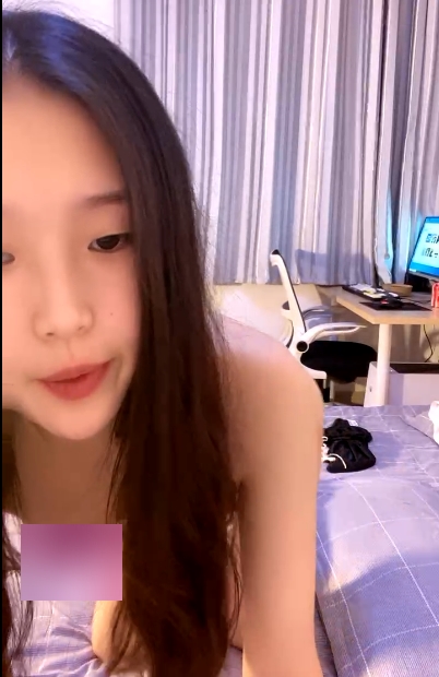 小芳：美女少女被金钱诱惑沦为玩物的悲哀