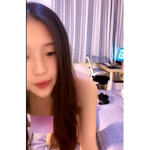 小芳：美女少女被金钱诱惑沦为玩物的悲哀