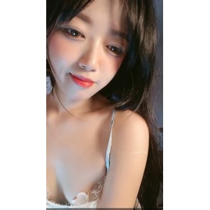 《白羊座女孩黎莎的热舞盛宴》