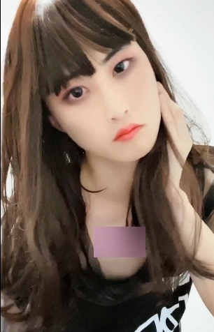 CDXUN83v13.5G视频资源：主角性感颜值反差比兴奋，一次性收货83v游戏乐趣！