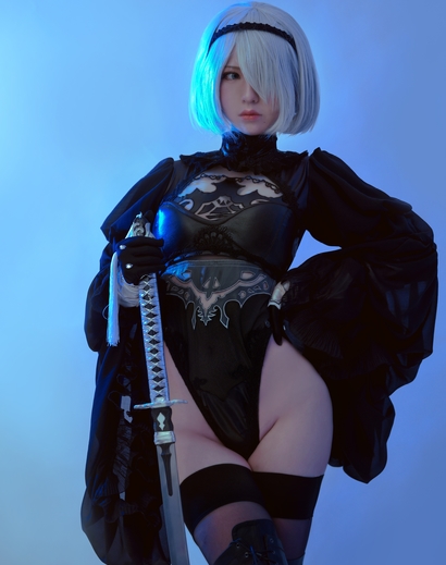 半半子：高颜值御姐，网红COSER福利姬，令人惊叹的性感身材，精神状态的美丽