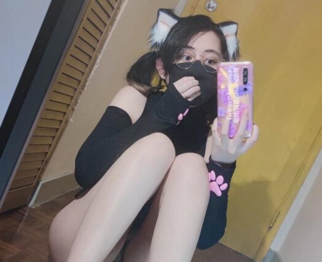 某推超火国人精选口味重美女精选反差婊（奶咪naimi）最新散播最全合集_