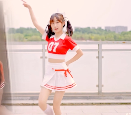 1080P高清B站舞蹈区网红大棒子《一分一秒含住你的大棒子》：超越自我、超越极限！