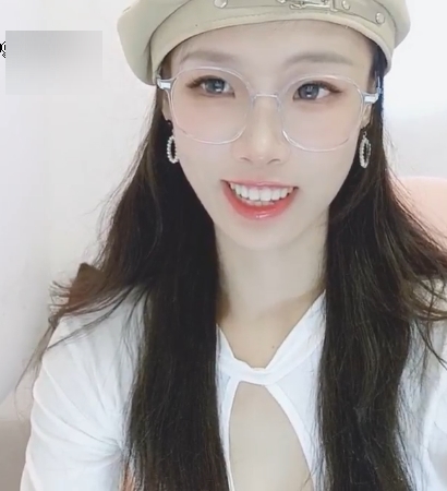 精彩表演撕起前夫的好兄弟：42v-35G百度云自行打包SP站Swag_SASA合集