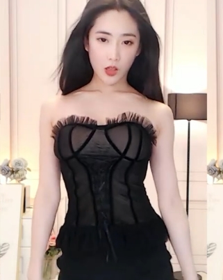 淼淼喵酱斗鱼热舞网红，抖音热舞、游戏、交易、私人订制一应俱全！