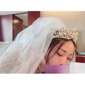 网红胖臀小乖乖女兔兔VIP群私拍视频资源兔兔秀禾，清晨赤脚穿性感内衣的私拍，温泉游泳的胖臀诱惑！