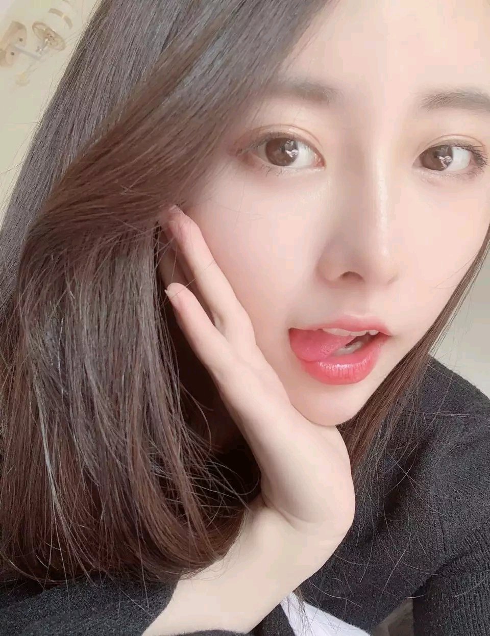 Kanami妹子美少女：20万粉丝，80套3.33G资源，COS动漫、蕾丝女仆装、失眠写真梦、性感袒露白色女朋友