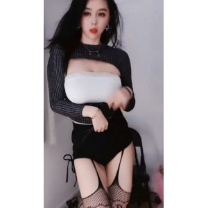 张琪格最新发布：火箭群热舞诱惑车灯，下载观看！