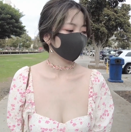 香港网红Doll：装腔作势，爆红新人，某处汁满足老司机