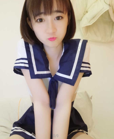 斗鱼茜乖乖现役美女主播，巅峰颜值完美身材，1小时+有声视频，换装、视角、投影、椅子舞，让你体验完美欲望！