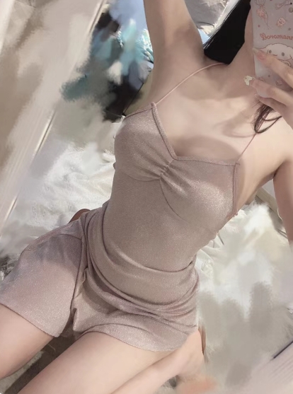 推特Momo:完美身材+独特气质,两部738MB视频,绝对不能错过!