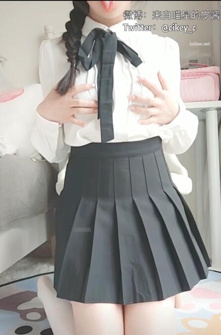 《00后网红萌妹子岁酱：才艺无双、三张小嘴、大长腿，37V视频、39G等网络资源，勇敢坚强的女孩》