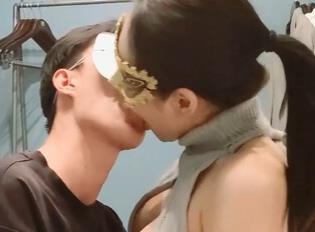 OF精选美娇妻亨利夫妇贡献：Sera的精彩视频资源