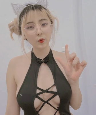 OF付费女神linhi_cute/yuumeilyn视频合集：热舞、抖音热门歌曲，完美身材，古典美范儿