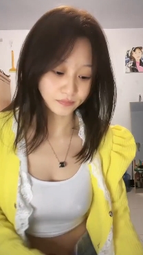 美艳性感：张晓燕疯狂抖音新篇NV+4.3G百度盘资源，观看美女情难自禁精选漂亮馒头疯狂妹子作死！