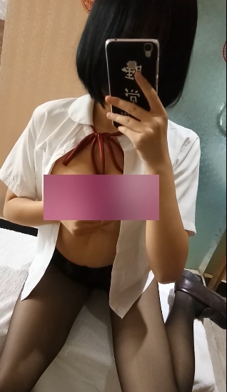 珍珠福利姬视频合集203v+4826p+10.3G，温柔活泼的小女孩，为你带来无限乐趣！