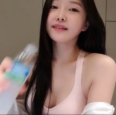 韩国收费房Flextv、PandaTV、Afreecatv身材颜值漏两点，永久有效！第三辑失效补上传，防爆链接！