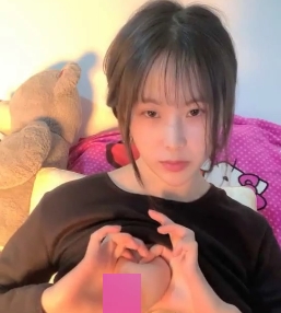 2G小姐姐比心款