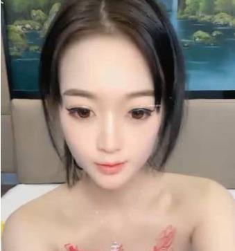 网红主播小表妹双洞直播合集：肤白貌美老实人