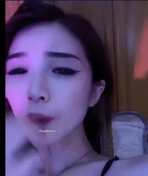 抖音网红女神小蔡榜上大哥撞击商品