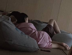 J神绿帽天花板第八弹公园天桥野外互动活塞机虐阴13V2.1G百度盘