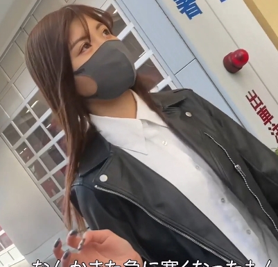 黑白反差视觉感冲击：打包、双压、密码、下载、改后缀、删除、解压