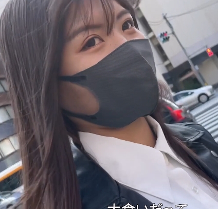 黑白反差视觉感冲击：打包、双压、密码、下载、改后缀、删除、解压